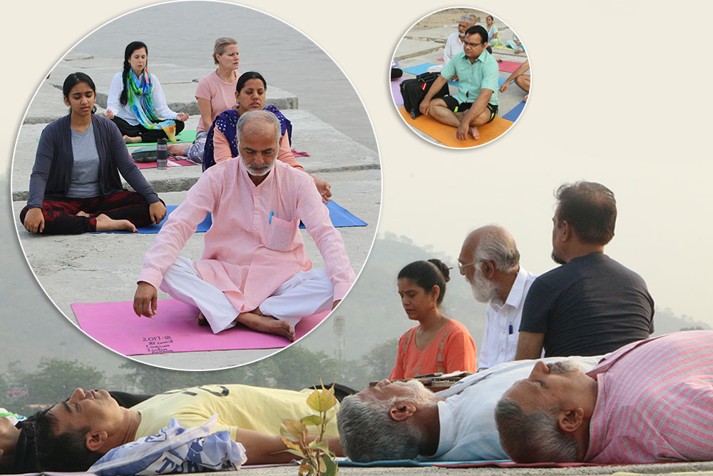 Girish jha teaching meditation - relaxation for mindfulness